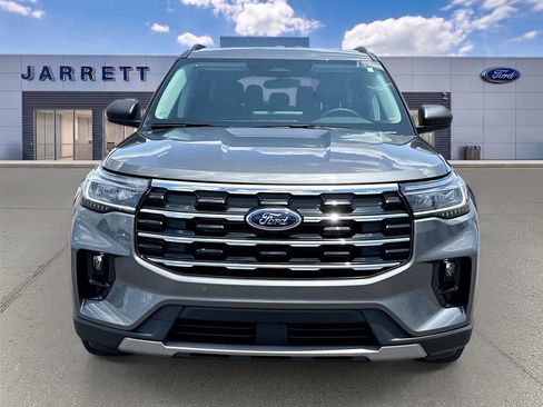 New 2026 Ford Explorer Active w/ Active Comfort Package RWD image 2