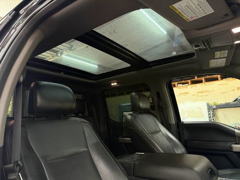 Used 2017 Ford F250 Lariat w/ Lariat Ultimate Package AWD/4WD image 15
