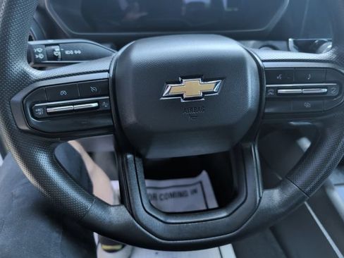 Used 2023 Chevrolet Colorado W/T w/ WT Convenience Package RWD image 14