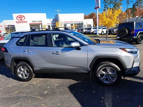 New 2025 Toyota RAV4 XLE image 5