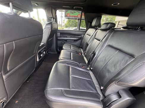 Used 2020 Ford Expedition Max XLT w/ Equipment Group 202A AWD/4WD image 12