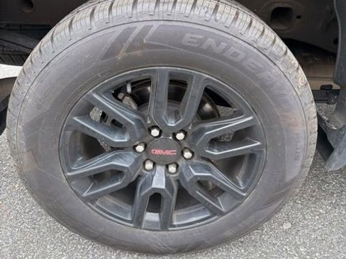 Used 2023 GMC Sierra 1500 Elevation image 12