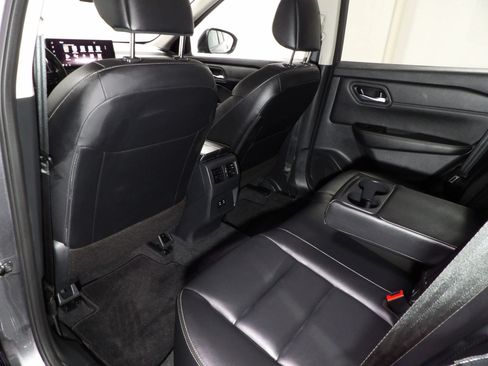 Used 2026 Nissan Rogue SL AWD/4WD image 12