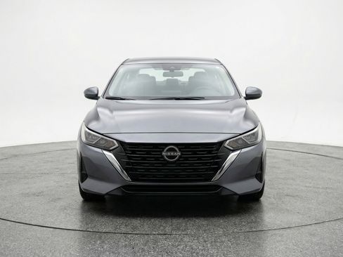 Used 2025 Nissan Sentra SV image 2