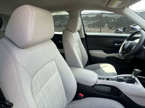Used 2025 Honda HR-V LX image 27
