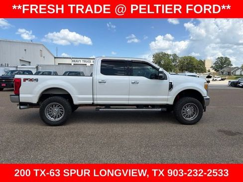 Used 2017 Ford F250 Lariat w/ Lariat Ultimate Package AWD/4WD image 14
