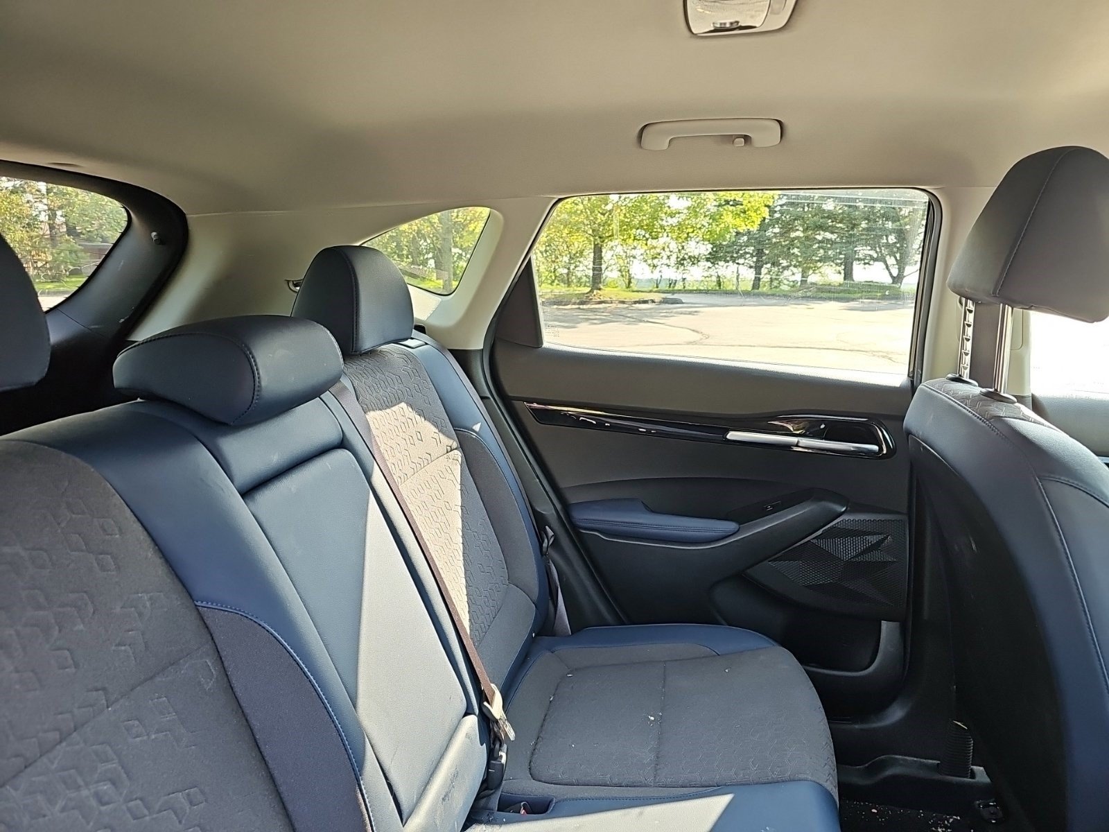 Used 2024 Kia Seltos S AWD/4WD image 14