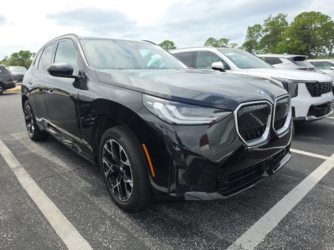 Used 2025 BMW X3 xDrive30i w/ Premium Package AWD/4WD image 2