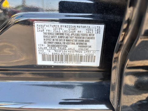 Used 2025 Nissan Sentra SV FWD image 27