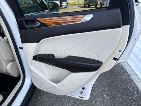 Used 2015 Lincoln MKC AWD w/ Equipment Group 101A Select image 20