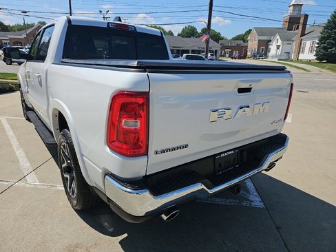 Used 2025 RAM 1500 Laramie AWD/4WD image 14