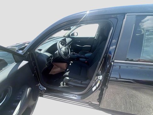 New 2027 Honda HR-V LX image 16