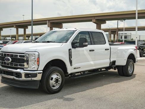 Used 2023 Ford F350 XLT image 19