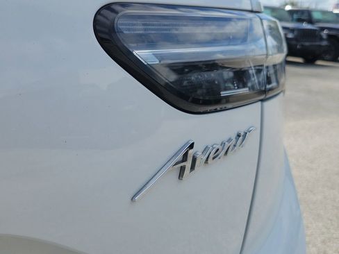 Used 2021 Buick Envision Avenir w/ Technology Package II image 7