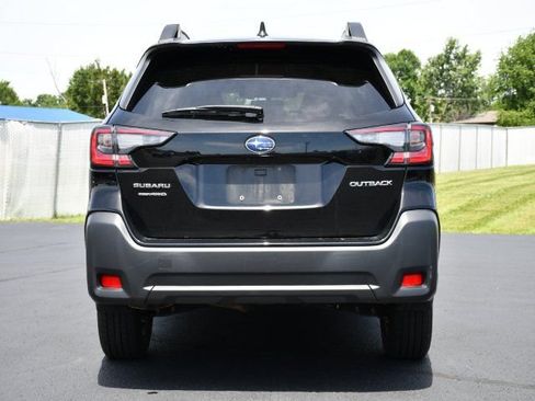 Used 2023 Subaru Outback Premium AWD/4WD image 6