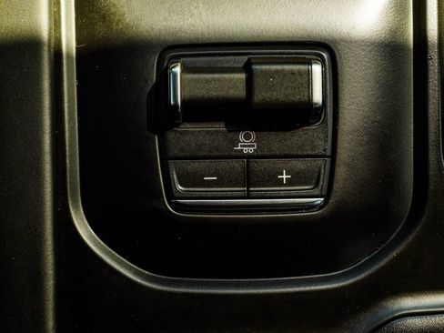 Used 2026 GMC Sierra 2500 AT4X AWD/4WD image 21