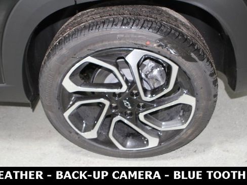 New 2026 Chevrolet Trax RS w/ Sunroof Package image 11