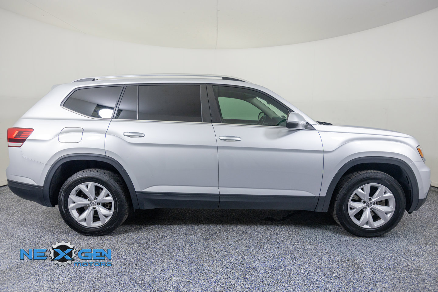 Used 2019 Volkswagen Atlas SE w/ Towing Package AWD/4WD image 9