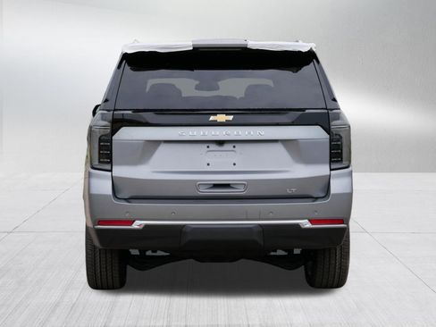 New 2026 Chevrolet Suburban LT w/ Comfort Package AWD/4WD image 4