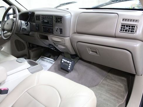 Used 2000 Ford F250 Lariat image 15