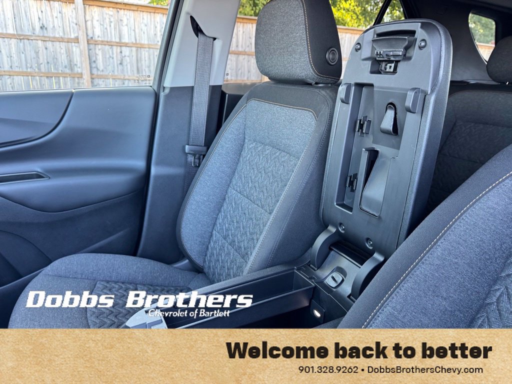 Used 2023 Chevrolet Equinox LT FWD image 23