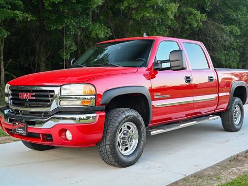 Used 2006 GMC Sierra 2500 SLT w/ Heavy-Duty Power Package AWD/4WD image 17
