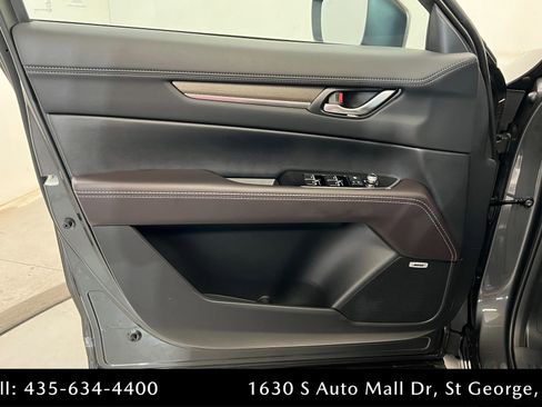 New 2025 MAZDA CX-5 Signature image 16