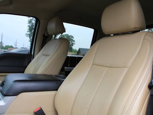 Used 2021 Ford F250 Lariat w/ Lariat Ultimate Package AWD/4WD image 27
