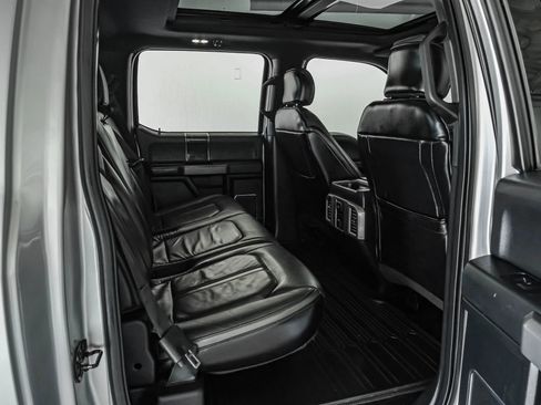 Used 2015 Ford F150 Platinum w/ Equipment Group 701A Luxury AWD/4WD image 32