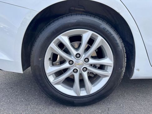 Used 2018 Chevrolet Malibu LT FWD image 23
