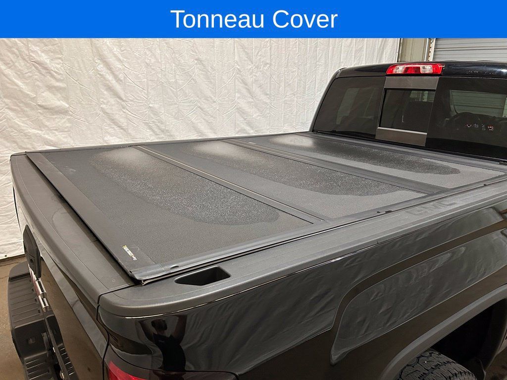 Used 2015 GMC Sierra 2500 Denali AWD/4WD image 10