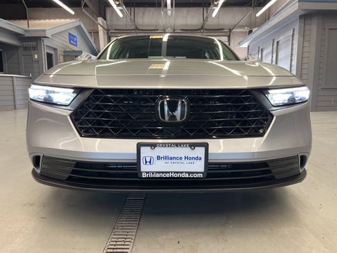 Used 2024 Honda Accord EX image 2