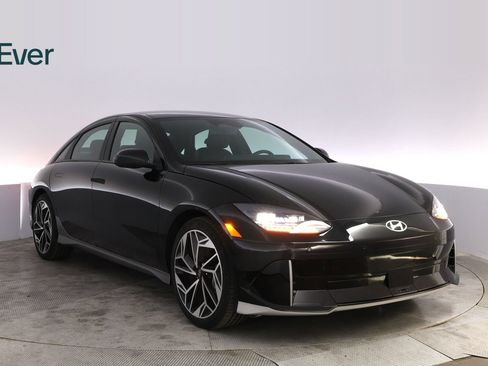 Used 2023 Hyundai Ioniq 6 SEL RWD image 13