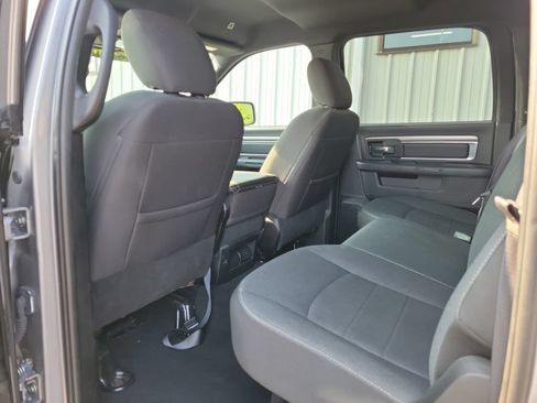 Used 2024 RAM 1500 Warlock AWD/4WD image 15