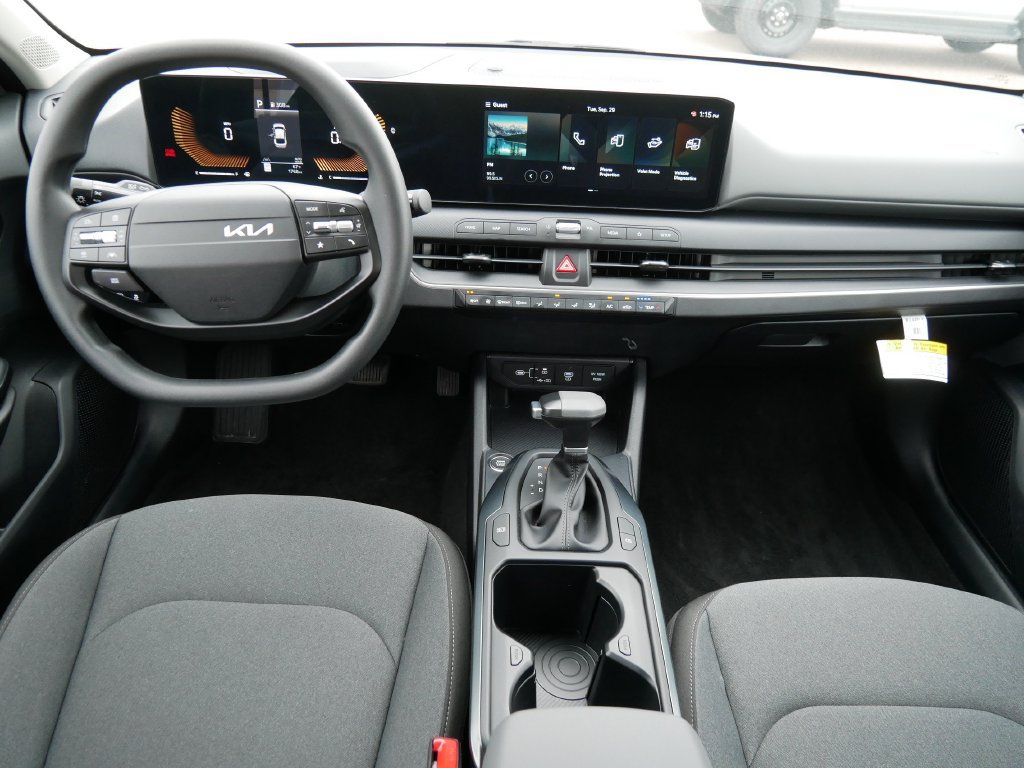 Used 2025 Kia K4 FWD image 14