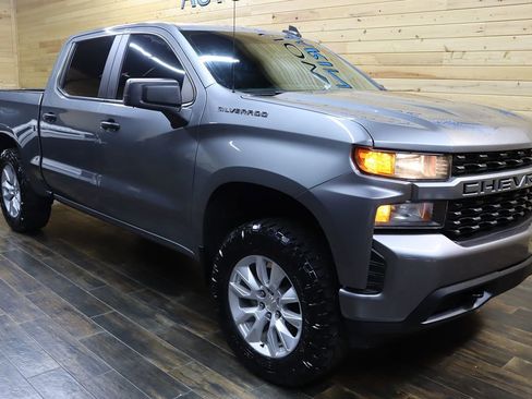Used 2021 Chevrolet Silverado 1500 Custom AWD/4WD image 2