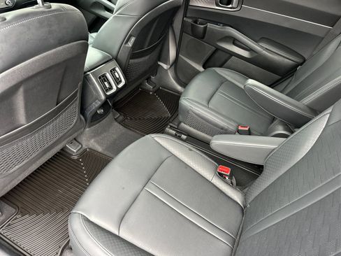 Used 2025 Kia Sorento EX image 11