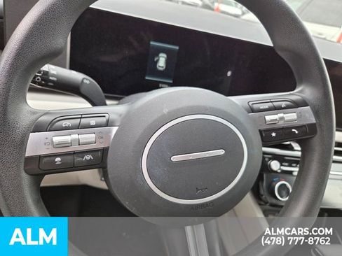 Used 2025 Hyundai Tucson SEL image 9