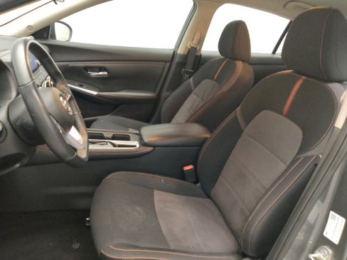 Used 2021 Nissan Sentra SR w/ Trunk Package FWD image 17