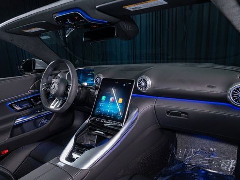 New 2026 Mercedes-Benz SL 63 AMG S e Performance 4MATIC image 7