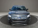 Used 2018 Ford Explorer XLT image 3