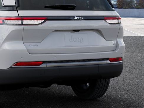 New 2026 Jeep Grand Cherokee Limited AWD/4WD image 13