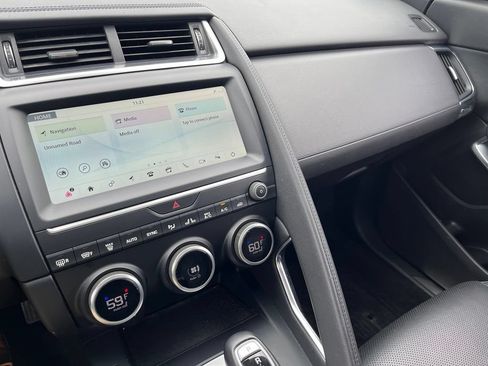 Used 2020 Jaguar E-PACE AWD/4WD image 40