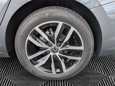 New 2026 Volkswagen Jetta SE image 9