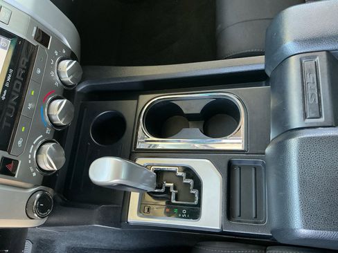 Used 2017 Toyota Tundra SR5 w/ TRD Off Road Package image 15