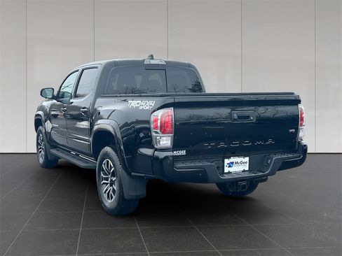 Used 2023 Toyota Tacoma TRD Sport w/ Technology Package image 3