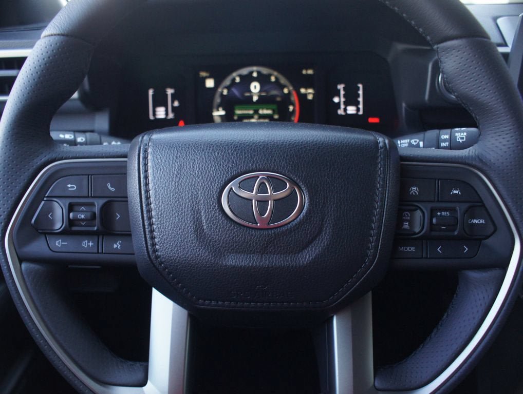 Used 2026 Toyota 4Runner SR5 RWD image 15