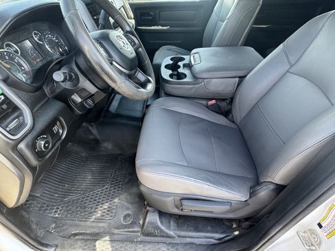 Used 2021 RAM 3500 Tradesman w/ Chrome Appearance Group AWD/4WD image 9