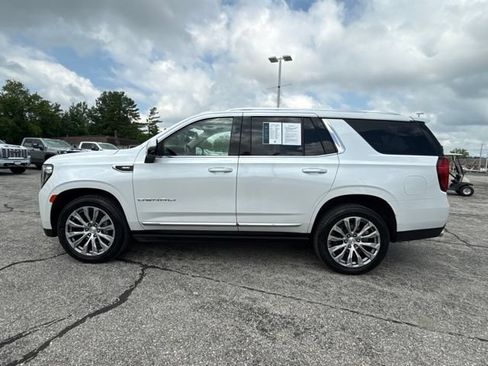 Used 2022 GMC Yukon Denali AWD/4WD image 2