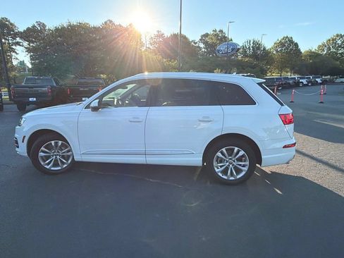 Used 2019 Audi Q7 2.0T Premium w/ Cold Weather Package AWD/4WD image 22